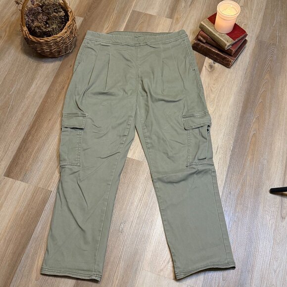 Hue Chino Soft Tapered Olive Cargo Pants size L - Picture 1 of 8